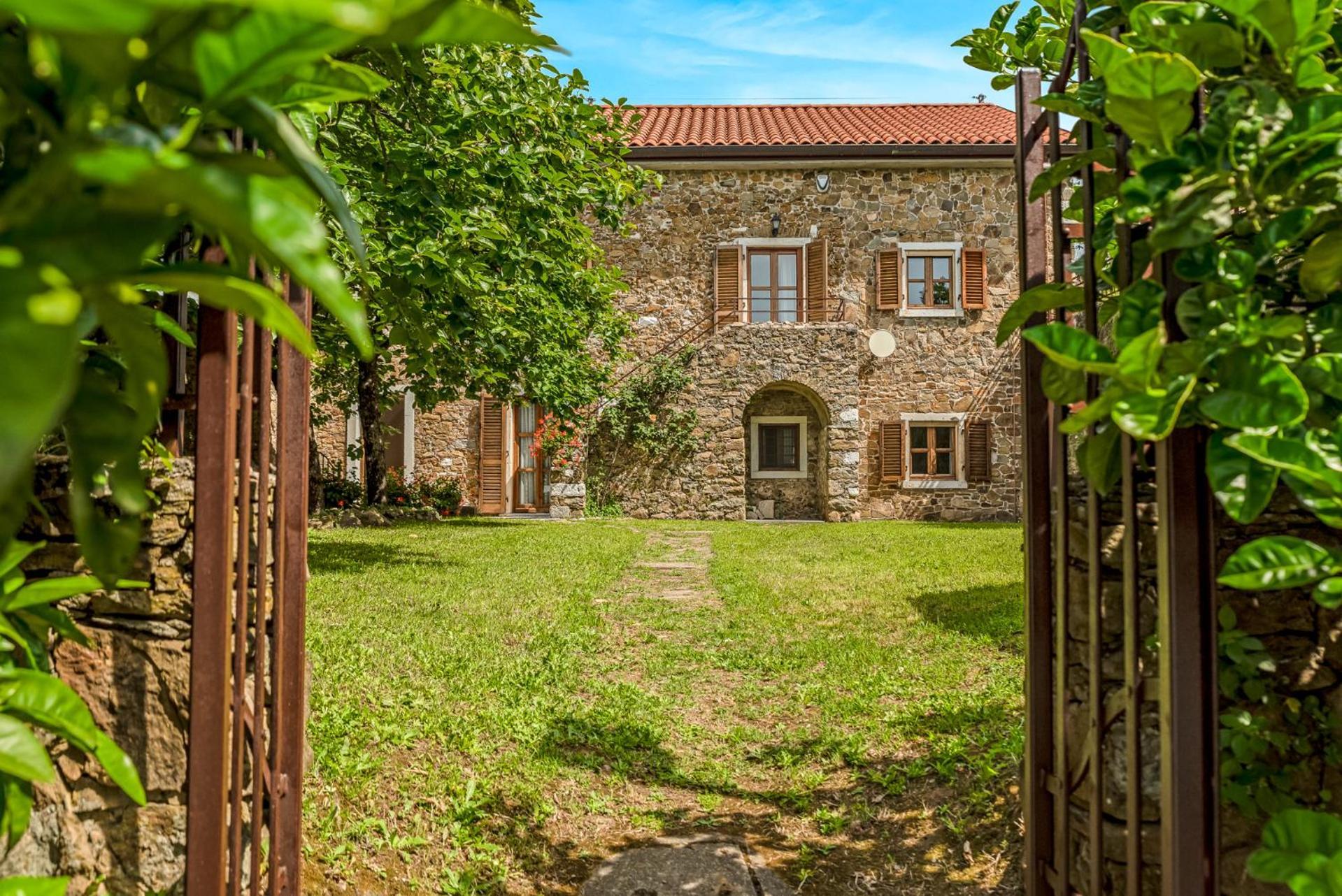 Convento La Perla Villa Carrara Buitenkant foto